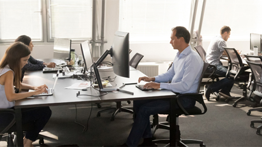 advisors in the office